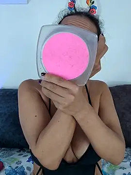 YOURSDEBORA online show from 10-06-25, 08:06