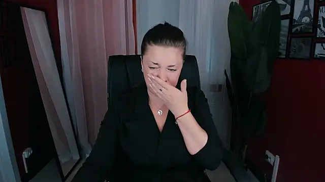 AnaMills online show from 09-16-25, 10:05