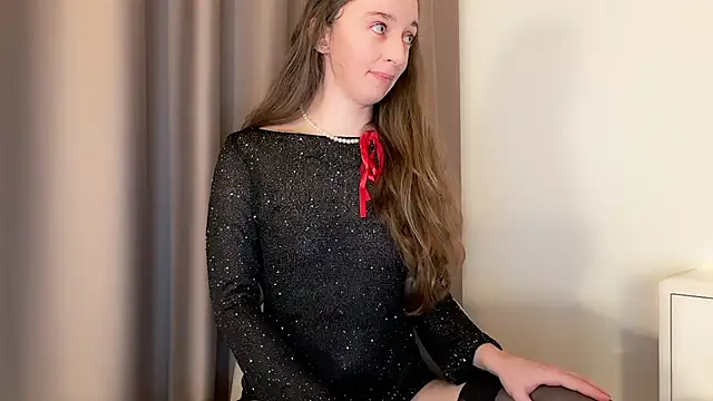 ShySchoolGirl online show from 12-20-25, 10:39