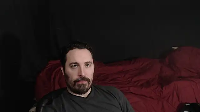 Snapshot of Metalstud chatting on 12-07-24, 11:56 Metalstud online show from 12-07-24, 11:56