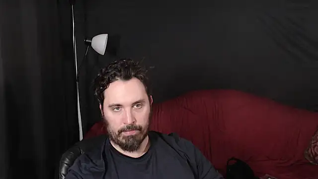 Snapshot of Metalstud chatting on 12-23-24, 12:35 Metalstud online show from 12-23-24, 12:35