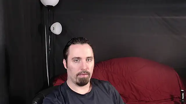 Snapshot of Metalstud chatting on 01-17-25, 07:27 Metalstud online show from 01-17-25, 07:27