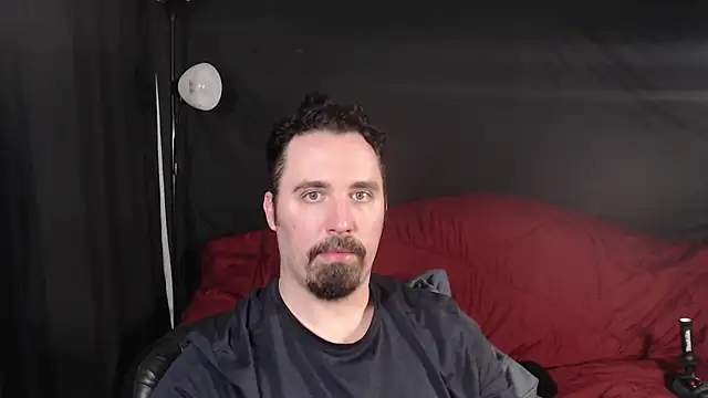 Snapshot of Metalstud chatting on 01-29-25, 03:44 Metalstud online show from 01-29-25, 03:44