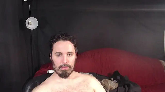 Snapshot of Metalstud chatting on 03-10-25, 05:33 Metalstud online show from 03-10-25, 05:33