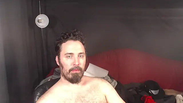 Snapshot of Metalstud chatting on 03-20-25, 02:08 Metalstud online show from 03-20-25, 02:08