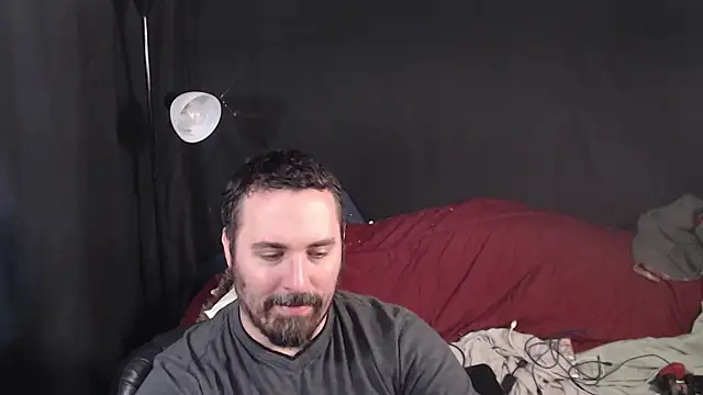 Snapshot of Metalstud chatting on 10-26-25, 08:04 Metalstud online show from 10-26-25, 08:04