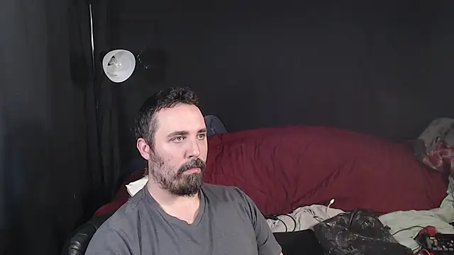 Snapshot of Metalstud chatting on 10-28-25, 06:54 Metalstud online show from 10-28-25, 06:54