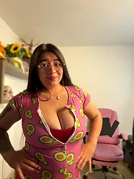 vaneelee online show from 10-09-25, 02:31