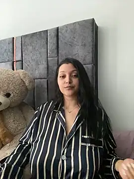 MarcellaGriffin online show from 02-02-25, 05:15