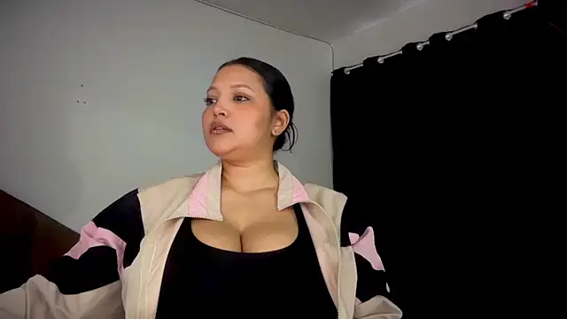 MarcellaGriffin online show from 11-10-25, 09:25