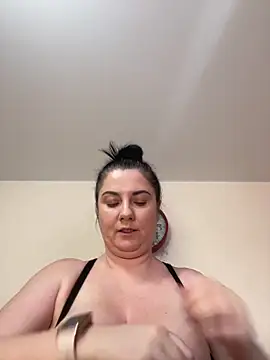 alisiaparril online show from 03-19-25, 08:12