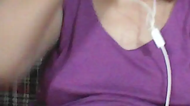 Snapshot of giga-bite chatting on 12-07-24, 06:37 giga-bite online show from 12-07-24, 06:37