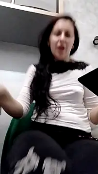 Snapshot of lolyforyou chatting on 02-12-26, 01:50 lolyforyou online show from 02-12-26, 01:50