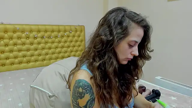 Snapshot of AlmaFancy chatting on 02-22-25, 08:50 AlmaFancy online show from 02-22-25, 08:50