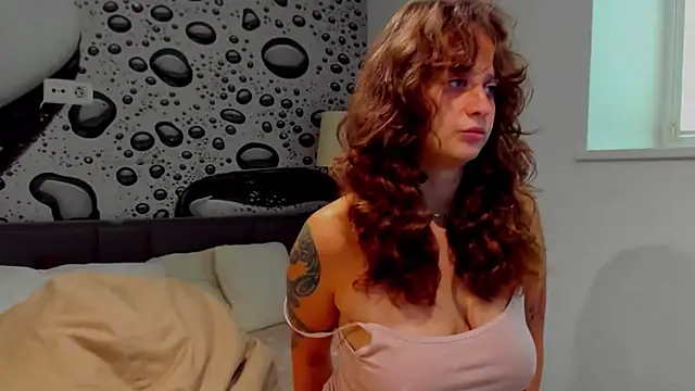 AlmaFancy online show from 11-22-25, 06:56