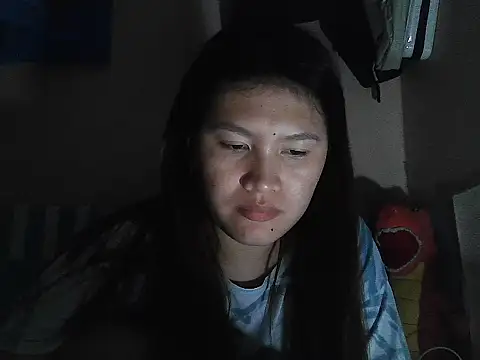 leamorena online show from 12-18-25, 06:36