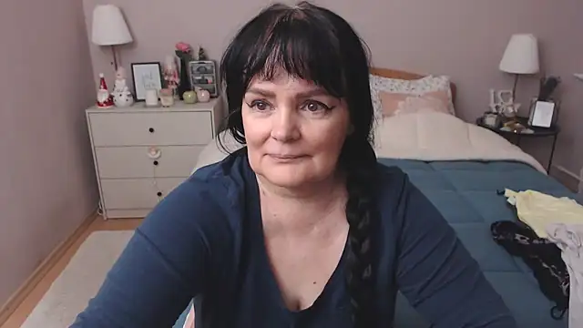 LeveMe2Nightt online show from 12-30-24, 05:02