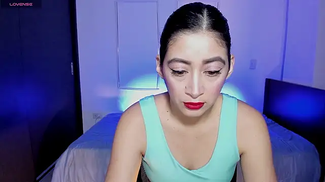 Snapshot of MeganWhite3 chatting on 03-28-26, 02:22 MeganWhite3 online show from 03-28-26, 02:22