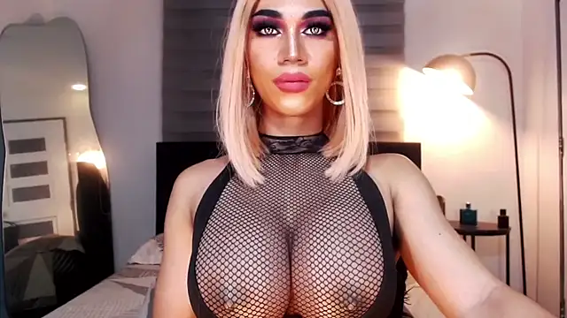MassiveCockxMistress online show from 01-17-25, 08:00