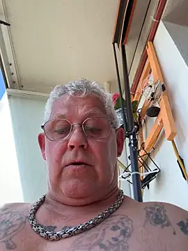 smaili1513 online show from 05-25-26, 12:55