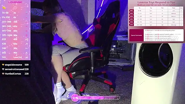 Snapshot of Blondiewithanass chatting on 03-14-25, 05:24 Blondiewithanass online show from 03-14-25, 05:24