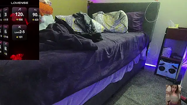 Blondiewithanass online show from 03-15-26, 05:24