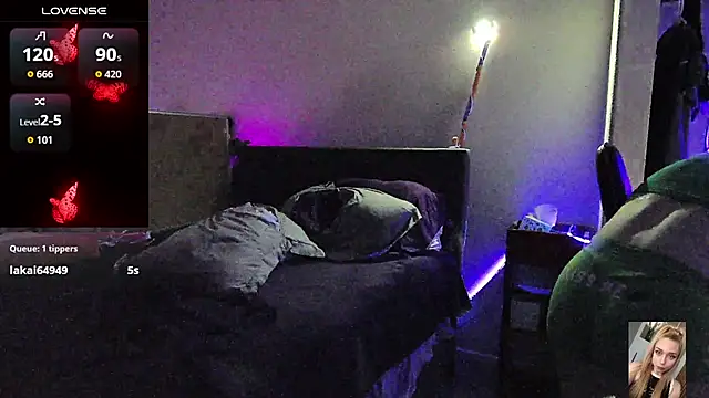 Blondiewithanass online show from 07-28-26, 04:50