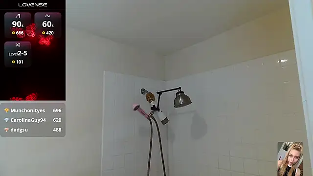 Blondiewithanass online show from 08-08-26, 06:21