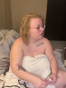 Blondiee x online show from 12-22-24, 02:17