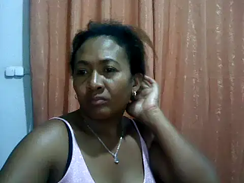 Snapshot of sexyladii chatting on 03-18-25, 04:59 sexyladii online show from 03-18-25, 04:59