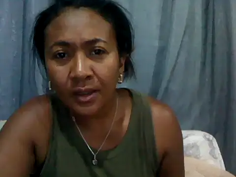 Snapshot of sexyladii chatting on 10-25-25, 04:57 sexyladii online show from 10-25-25, 04:57