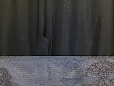 Snapshot of sexyladii chatting on 11-18-25, 06:23 sexyladii online show from 11-18-25, 06:23