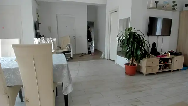 woolfiie online show from 10-06-25, 08:34