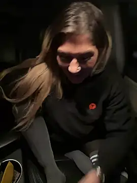 LittleMissEeve online show from 02-04-25, 04:05