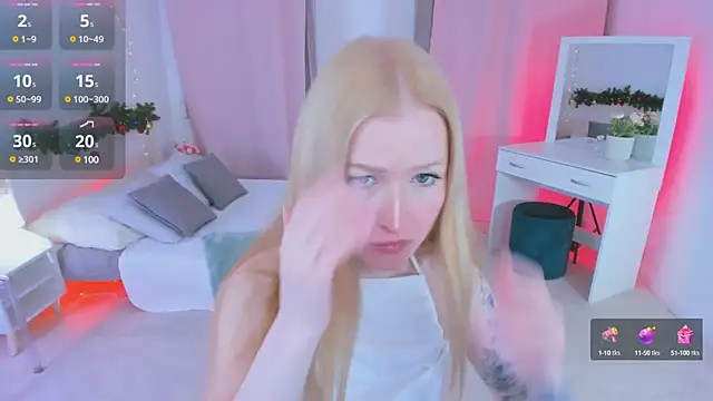 Laly Peach online show from 12-16-24, 04:27