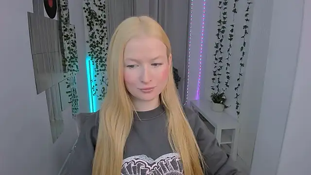 Laly Peach online show from 02-06-26, 07:12