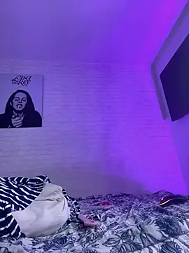 Snapshot of Niky_Love chatting on 12-15-24, 09:13 Niky Love online show from 12-15-24, 09:13