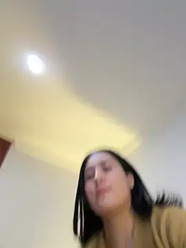 Nina lovi online show from 03-02-25, 01:47