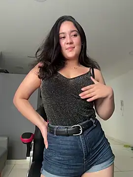 Nina lovi online show from 03-06-26, 06:48