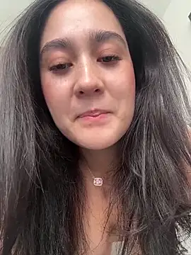 Snapshot of Nina_lovi chatting on 05-08-26, 08:58 Nina lovi online show from 05-08-26, 08:58