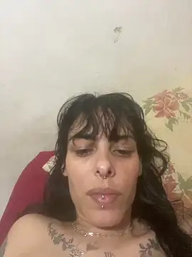Snapshot of Sarah-safada chatting on 04-29-26, 12:59 Sarah-safada online show from 04-29-26, 12:59
