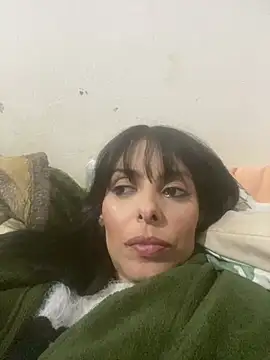 Snapshot of Sarah-safada chatting on 05-30-26, 02:52 Sarah-safada online show from 05-30-26, 02:52