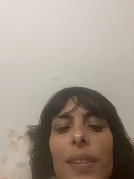 Snapshot of Sarah-safada chatting on 06-22-26, 01:29 Sarah-safada online show from 06-22-26, 01:29