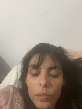 Snapshot of Sarah-safada chatting on 06-22-26, 03:47 Sarah-safada online show from 06-22-26, 03:47