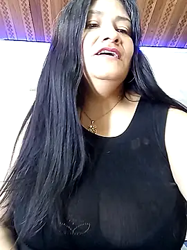 Snapshot of salomexlove_20 chatting on 04-27-26, 12:47 salomexlove 20 online show from 04-27-26, 12:47
