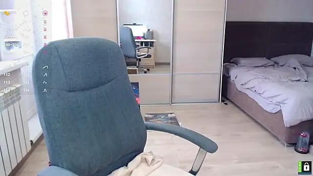Snapshot of Lana__Nova chatting on 03-15-25, 07:42 Lana Nova online show from 03-15-25, 07:42