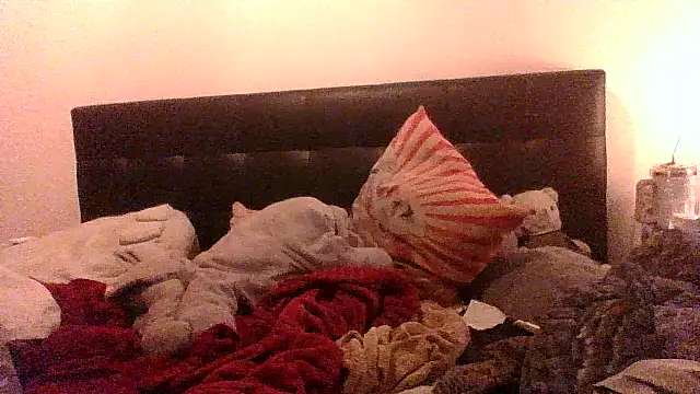 Snapshot of ShySuccubus chatting on 02-08-25, 07:05 ShySuccubus online show from 02-08-25, 07:05