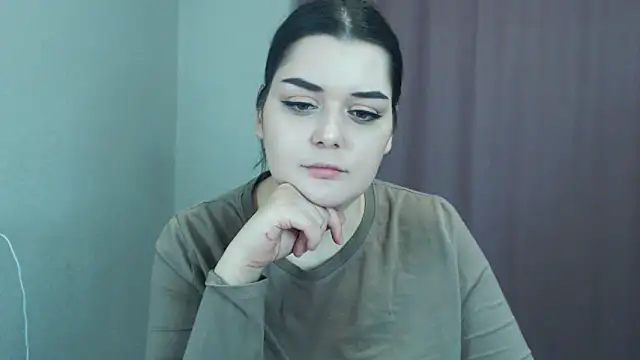 ohhhMie online show from 12-18-24, 06:14