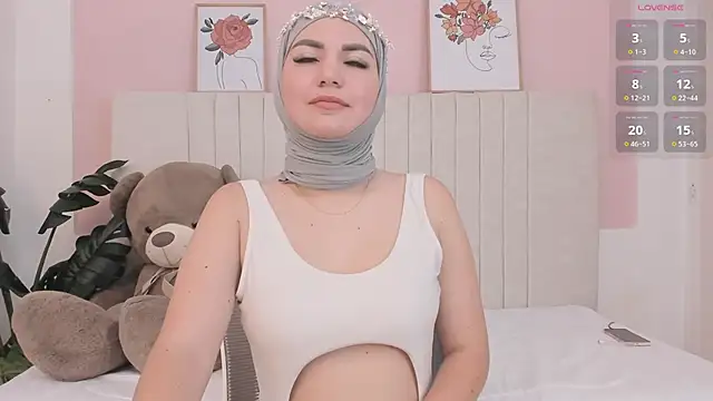 dalilasaadi  online show from 03-05-25, 02:34