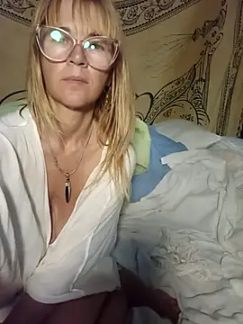 Luna-Natural online show from 02-13-25, 04:00